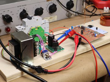 High Voltage High Freqency Amplifier